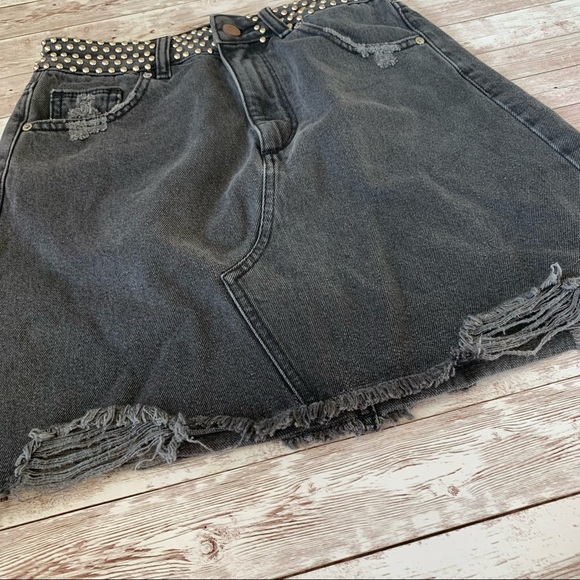 DL1961 Georgia Gray High Rise Wilder Studded Distressed Mini Denim Jean Skirt - Picture 4 of 14